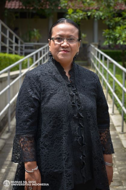 Dr. Polit Sc. Henny Saptatia D.N., S.S.,M.A.